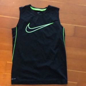 Nike dry fit sleeveless boys M
